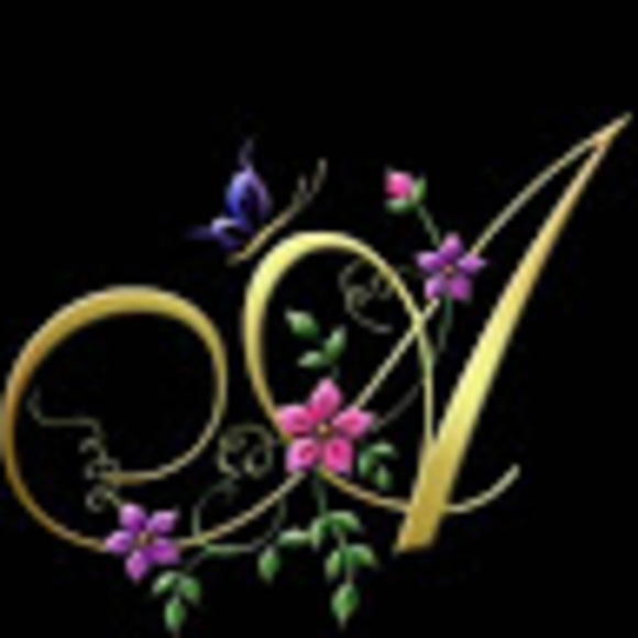 Meet your Posher, Ashley - Picture 1 of 1